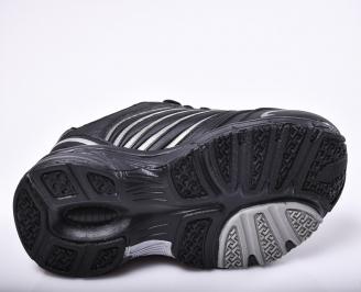 Юношески  маратонки   черни