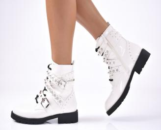 Дамски ежедневни  боти   бели