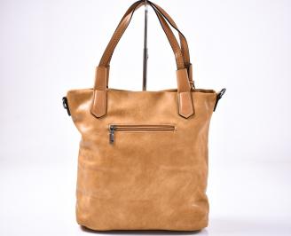 Дамска чанта еко кожа бежова