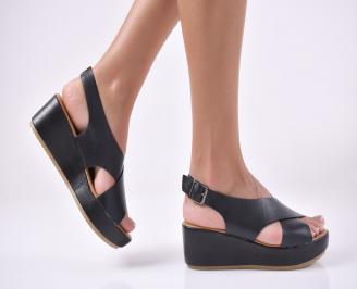 Дамски сандали на платформа черени