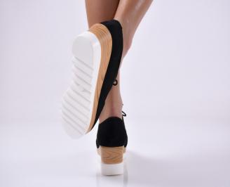 Дамски обувки на платформа черни