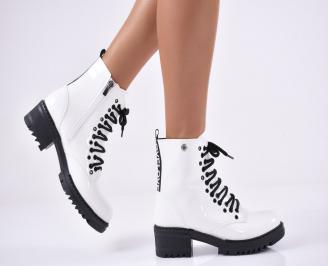 Дамски ежедневни боти бели