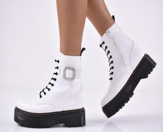 Дамски ежедневни боти бели