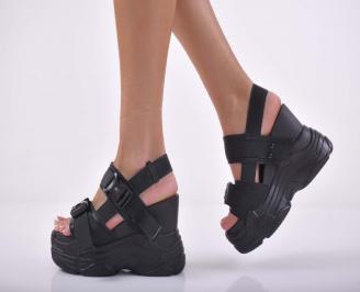 Дамски сандали на платформа черни EOBUVKIBG