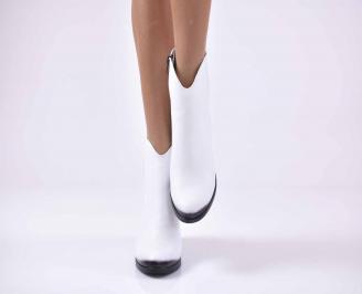 Дамски елегантни боти бели EOBUVKIBG