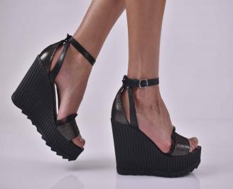 Дамски сандали на платформа  EOBUVKIBG