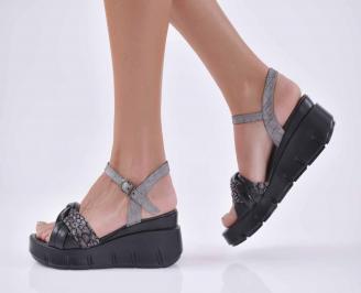 Дамски сандали на платформа черни EOBUVKIBG