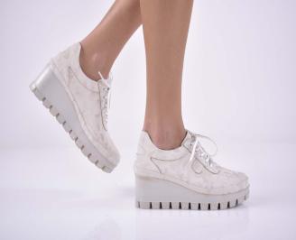 Дамски обувки на платформа естествена кожа бели EOBUVKIBG