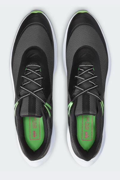 NIKE Quest 3 Shield Shoes Graphite