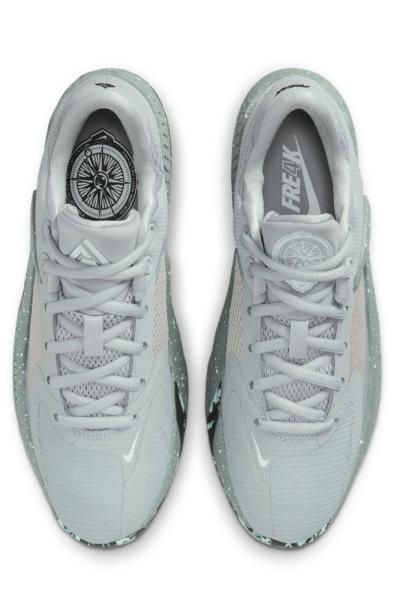 NIKE Zoom Freak 4 Gs Shoes Gray