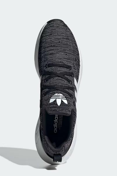 ADIDAS Sportswear Swift Run 22 Shoes Black/White