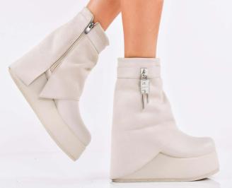 Дамски боти на платформа бежови EOBUVKIBG