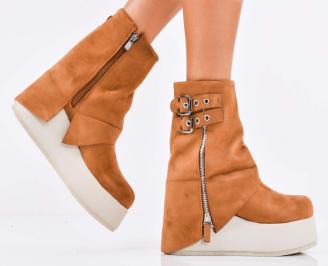 Дамски боти на платформа кафяви EOBUVKIBG