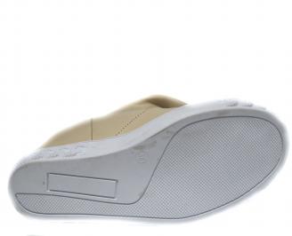 Дамски боти на платформа  бежови