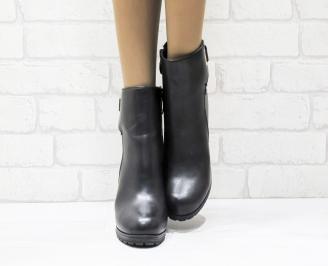 Дамски боти на платформа черни