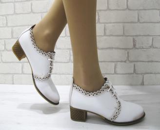 Дамски ежедневни обувки естествена кожа бели