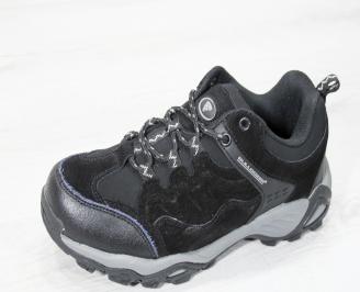 Юношески  маратонки  черни