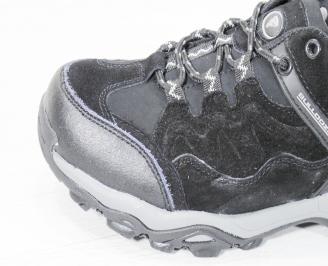 Юношески  маратонки  черни