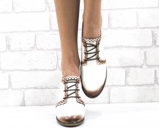 Дамски ежедневни обувки естествена кожа бели