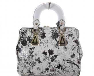 Дамска чанта еко кожа бяла на цветя